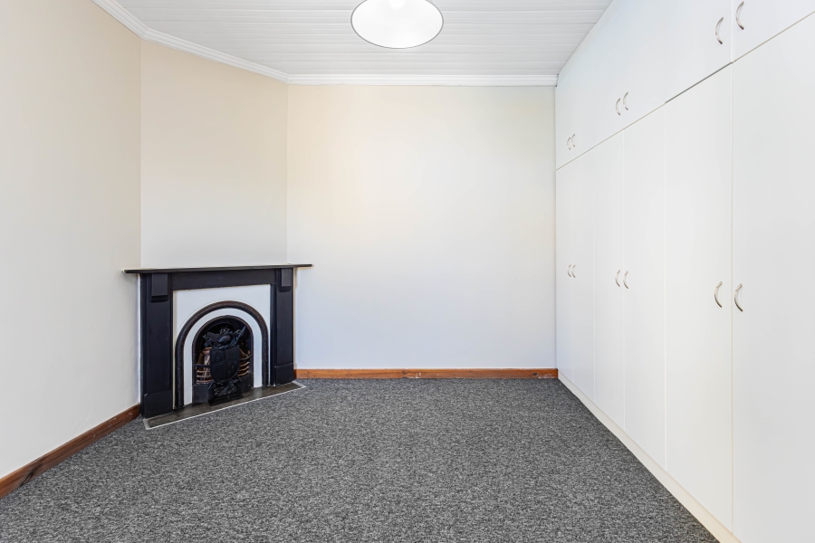To Let 2 Bedroom Property for Rent in Green Point Western Cape